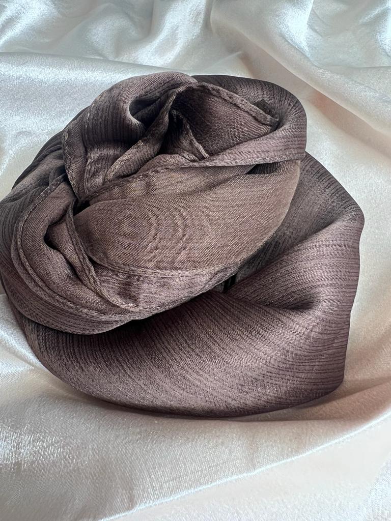 hijab satin rayé marron clair